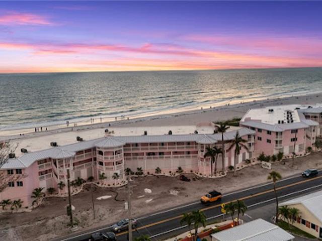 Apartment for sale in Bradenton Beach, Florida