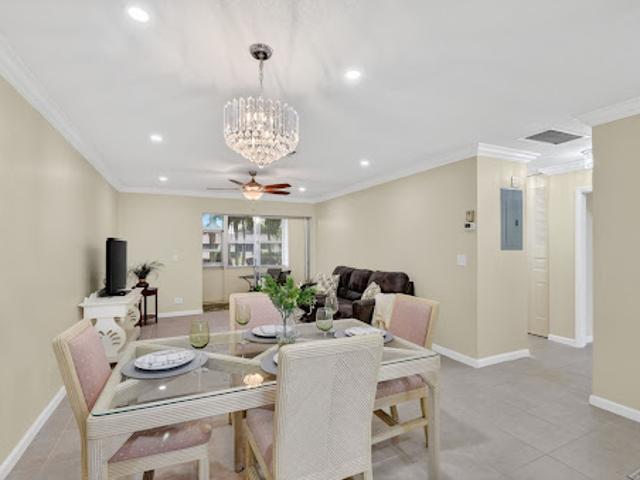 Apartment for sale in West Palm Beach, Florida