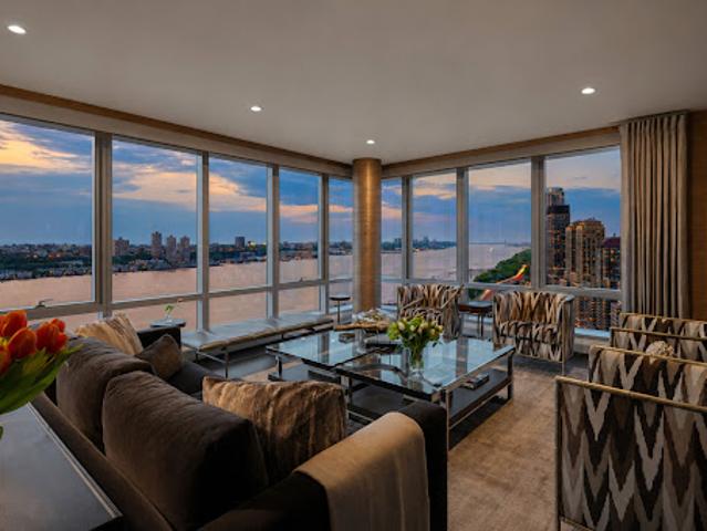 Apartment for sale in Arverne, New York