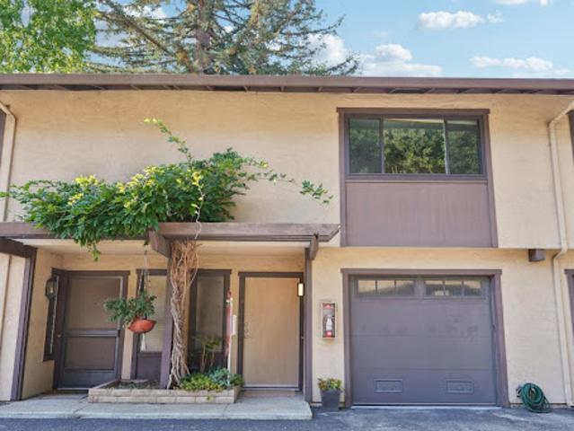 Apartment for sale in Menlo Park, California