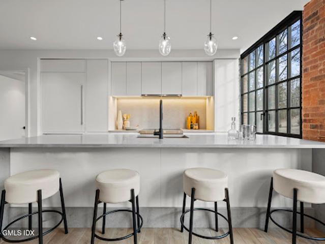 Apartment for sale in Westport