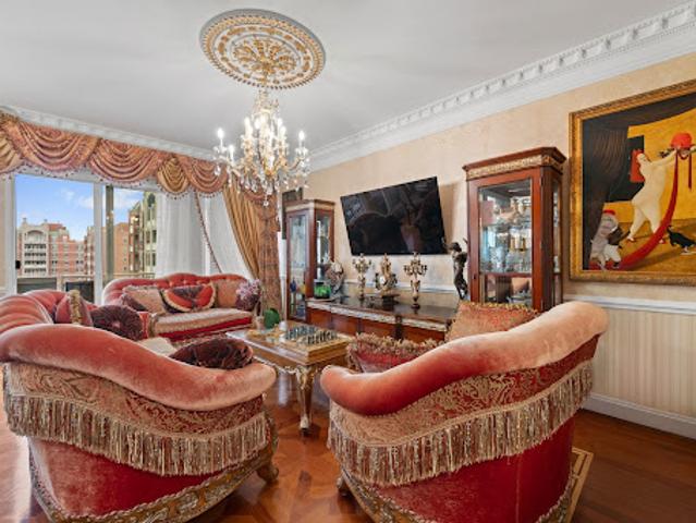 Apartment for sale in Arverne, New York