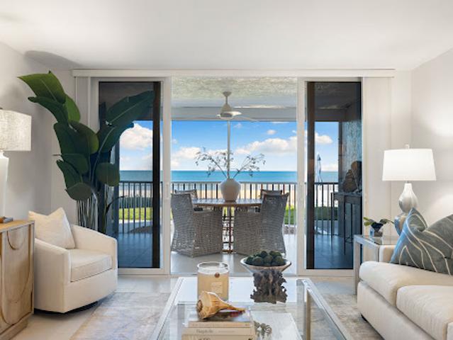 Apartment for sale in Naples, Florida