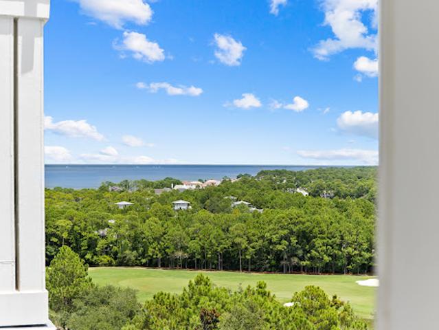 Apartment for sale in Miramar Beach, Walton County