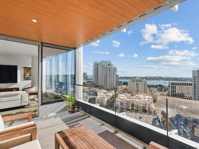 Apartment for sale in San Diego, California