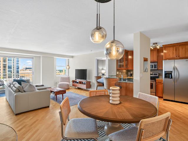 Apartment for sale in Hennepin, Minnesota