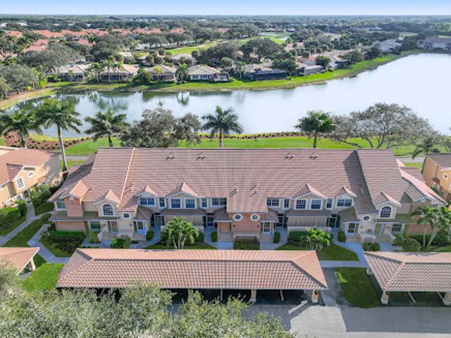 Apartment for sale in Bonita Springs, Florida