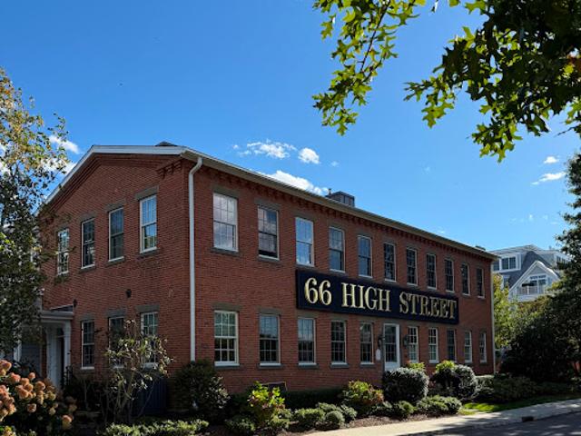 Apartment for sale in Guilford, South Central Connecticut Planning Region