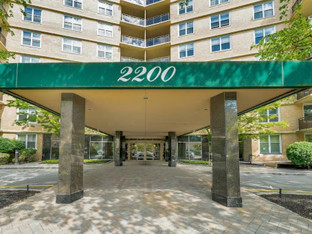 Apartment for sale in Fort Lee, New Jersey