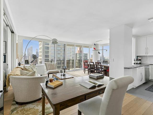 Apartment for sale in Arverne, New York