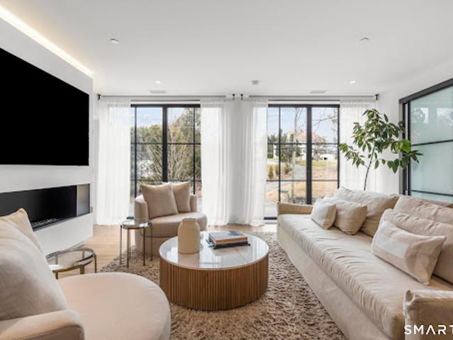 Apartment for sale in Westport, Connecticut