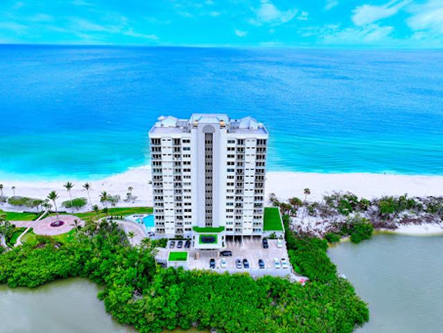 Apartment for sale in Naples, Florida