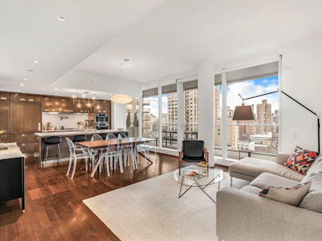 Apartment for sale in Arverne, New York