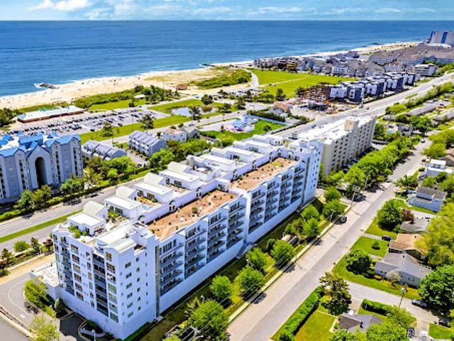 Apartment for sale in Monmouth, New Jersey