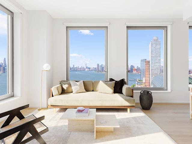 Apartment for sale in Arverne, New York