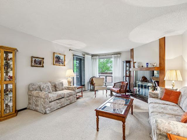 Apartment for sale in Northwest, Alberta