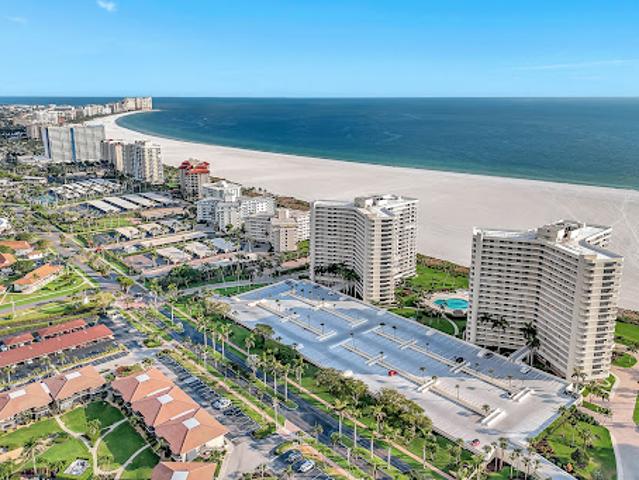 Apartment for sale in Marco Island, Florida