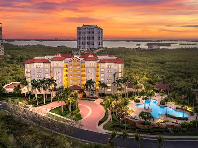 Apartment for sale in Bonita Springs, Florida