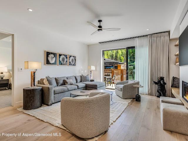 Apartment for sale in Snowmass Village, Colorado