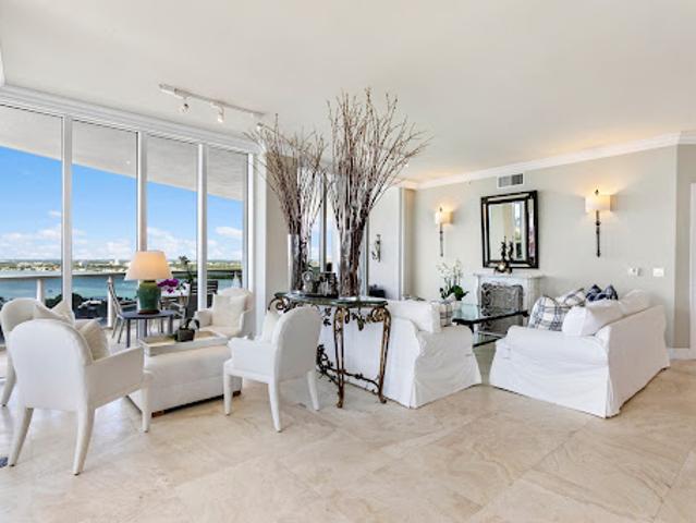 Apartment for sale in Bal Harbour, Florida