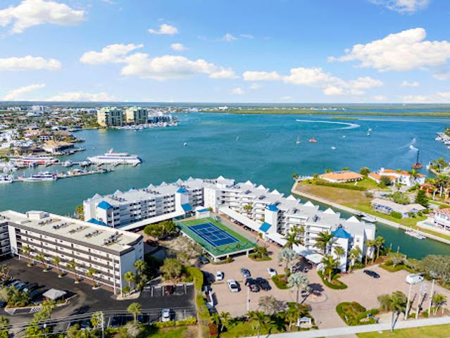 Apartment for sale in Marco Island Apartment for sale in Marco Island