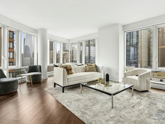 Apartment for sale in Manhattan, Arverne