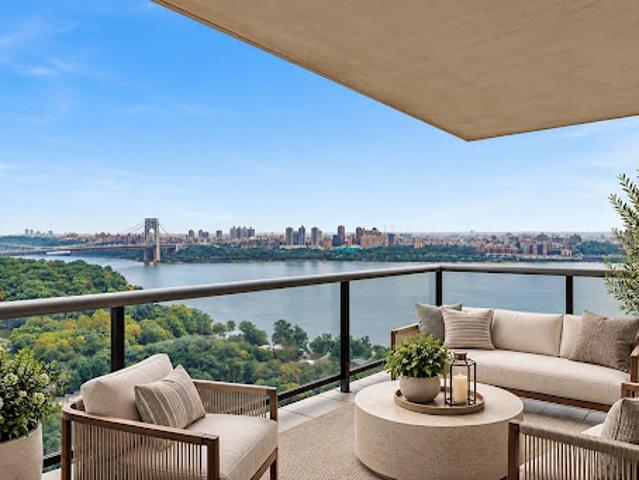 Apartment for sale in Fort Lee, Bergen County