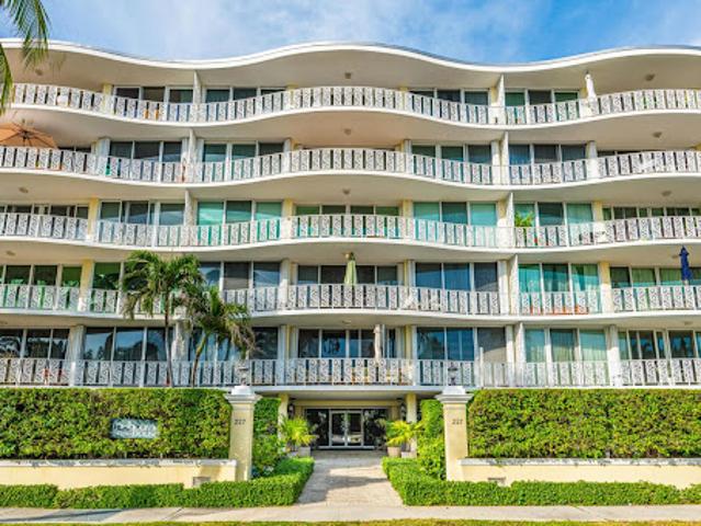 Apartment for sale in Palm Beach, Florida