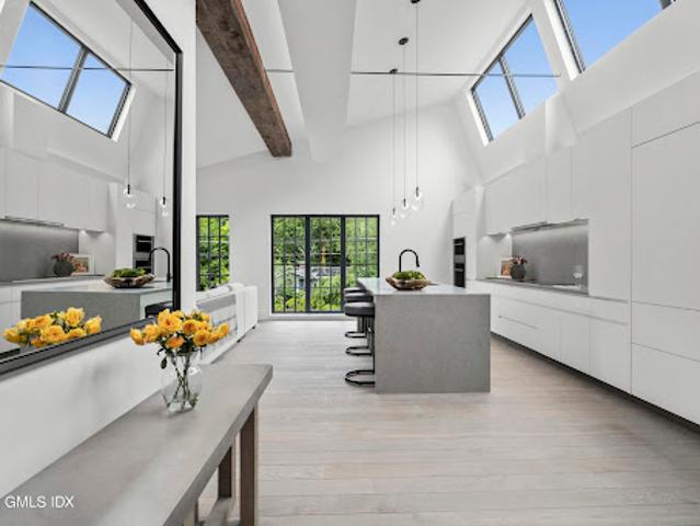 Apartment for sale in Westport