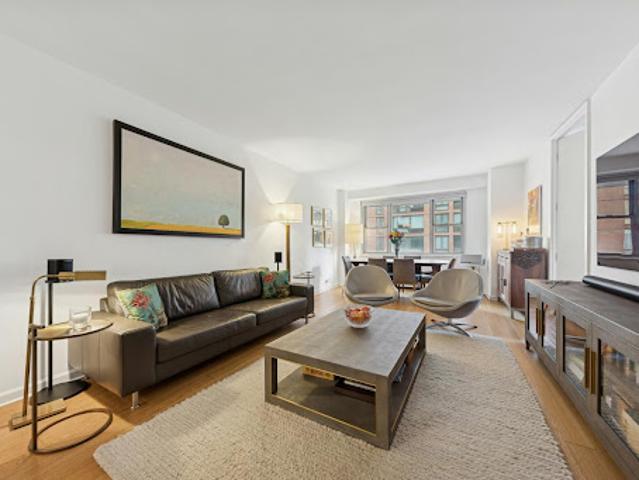 Apartment for sale in Queens, Arverne
