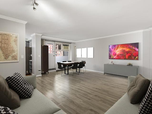 Apartment for sale in Queens, Arverne