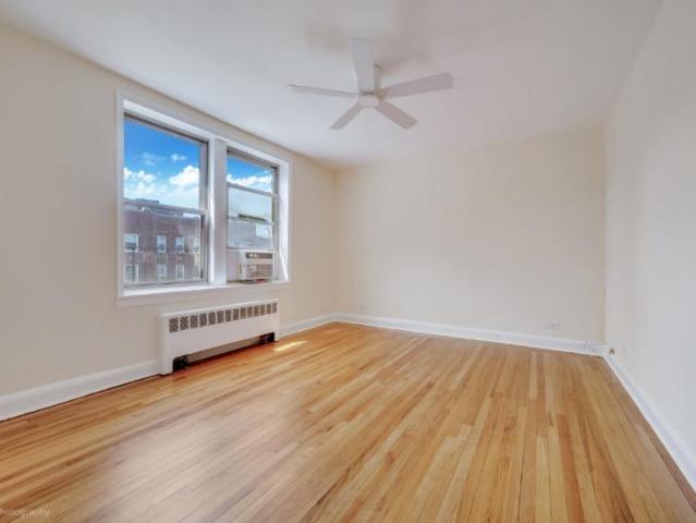 Apartment for sale in Queens, Arverne