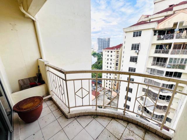 Apartment for sale in Country Heights Damansara, Kuala Lumpur