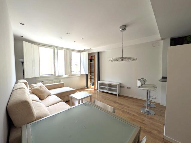 Apartamento en alquiler en Casco Histórico, Zaragoza