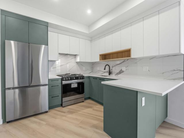 Apartment for rent in Surrey, British Columbia