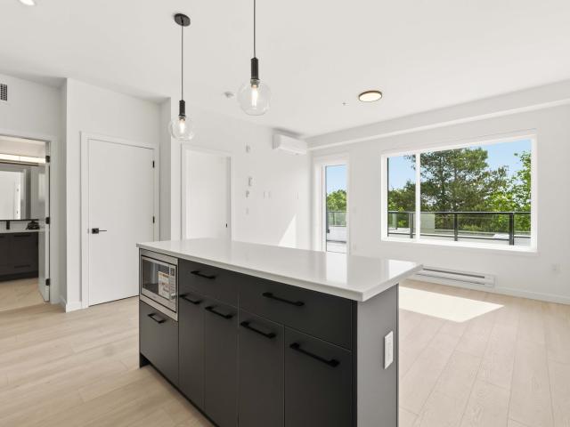 Apartment for rent in Surrey, British Columbia