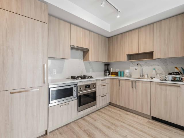 Apartment for rent in Surrey, British Columbia