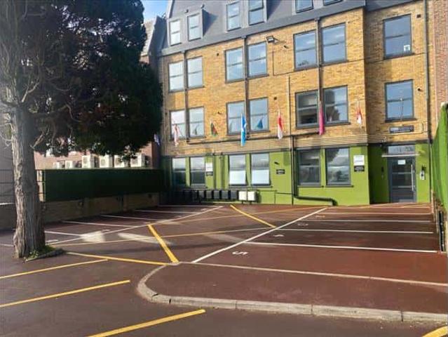 Apartment for rent in Vinters Park, Midway