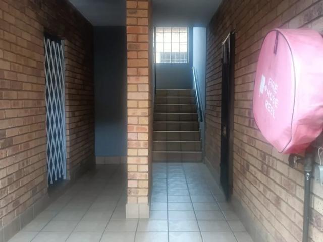 Apartment for sale in Vosloorus, Gauteng