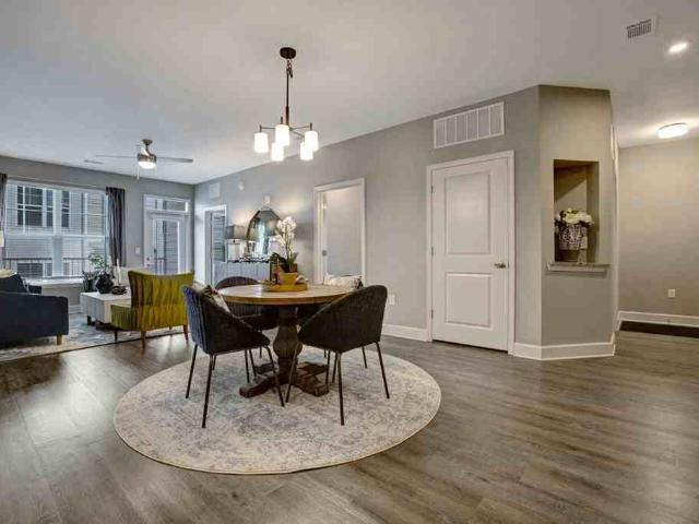 Apartment for rent in Mecklenburg, North Carolina