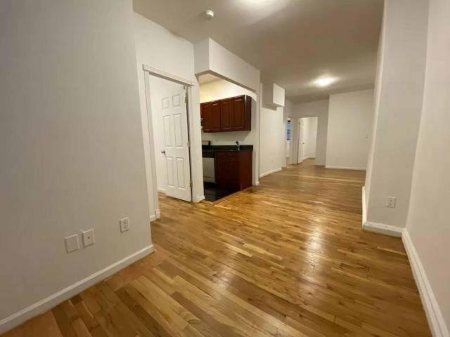 Apartment for rent in Manhattan, Arverne