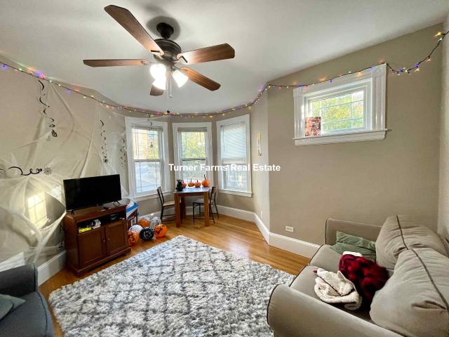 Apartment for rent in Allston, Massachusetts