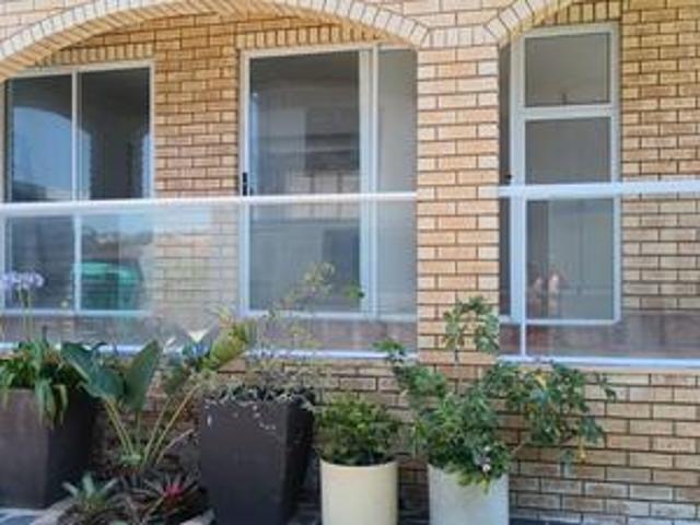 Apartment for rent in Seaview, Kwazulu-natal