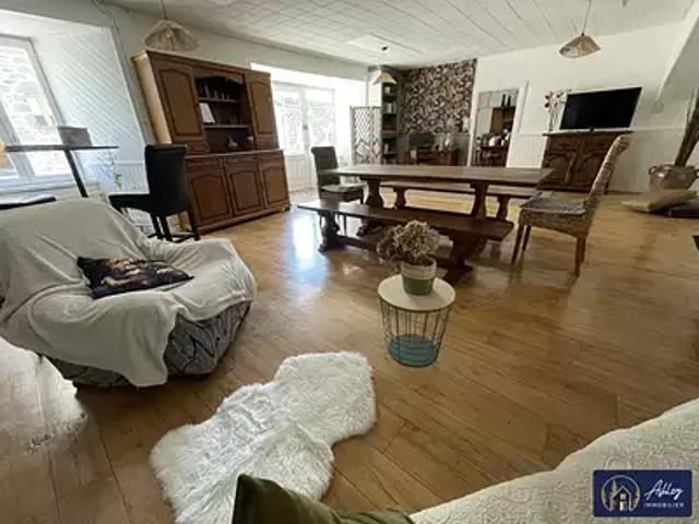Maison vente à Mauriac, Apchon