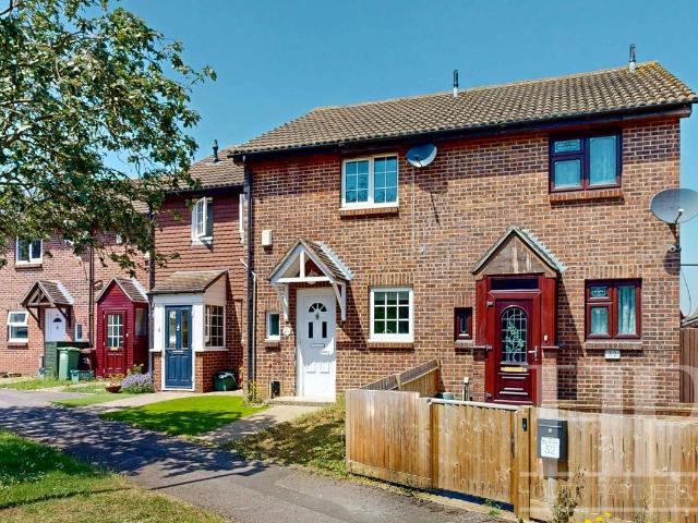 House for rent in Roundshaw, Greater London