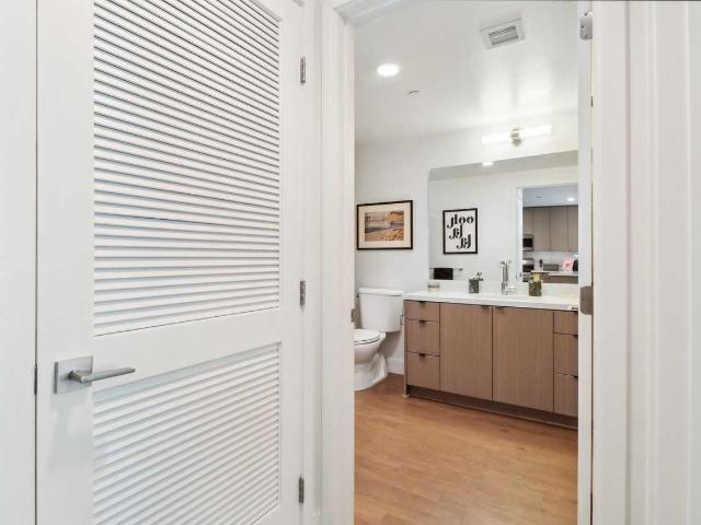 Apartment for rent in Canoga Park, California