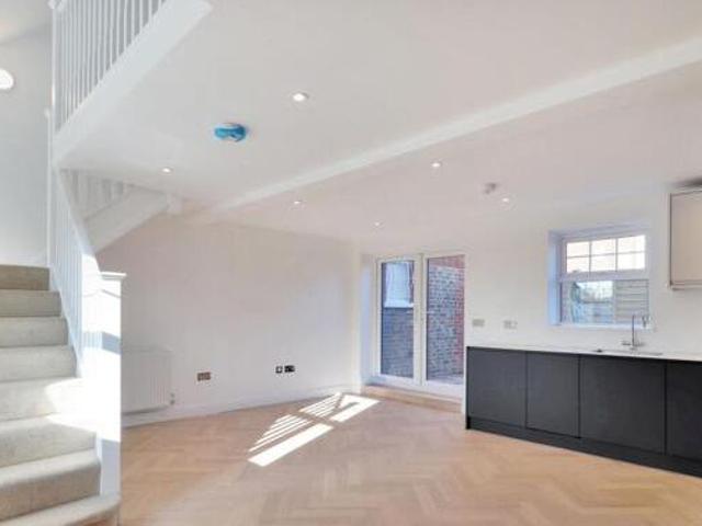 House for sale in The Butts, Kent