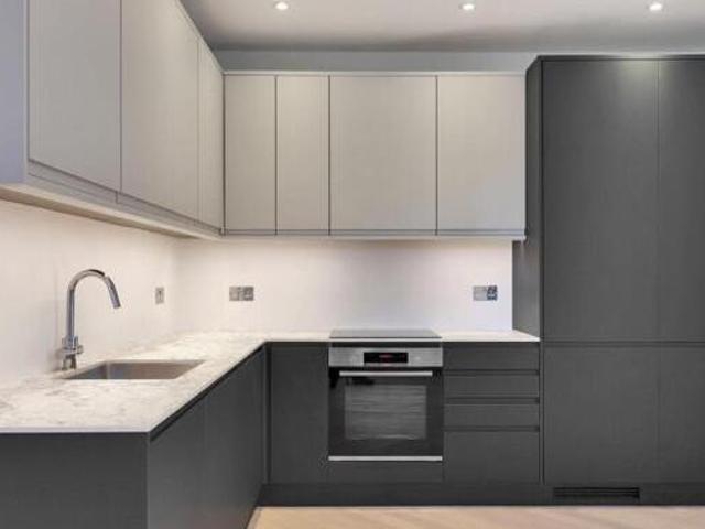 House for sale in The Butts, Kent