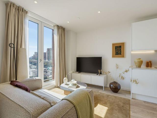 Studio for rent in Nine Elms, Greater London