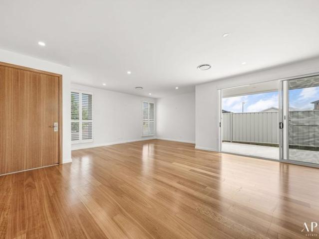 Townhouse for rent in The Entrance, New South Wales